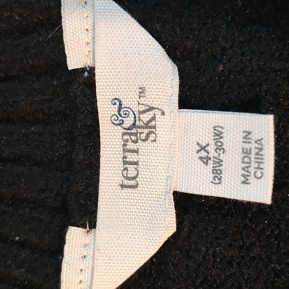 Black terra sky sweater